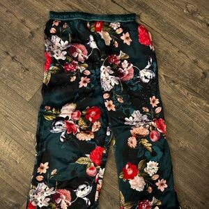 Victorias Secret Pajama Pants Size M Floral Print Satin Silky